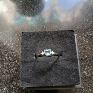 AQUAMARINE Elegant Silver Ring with Aquamarine Stone